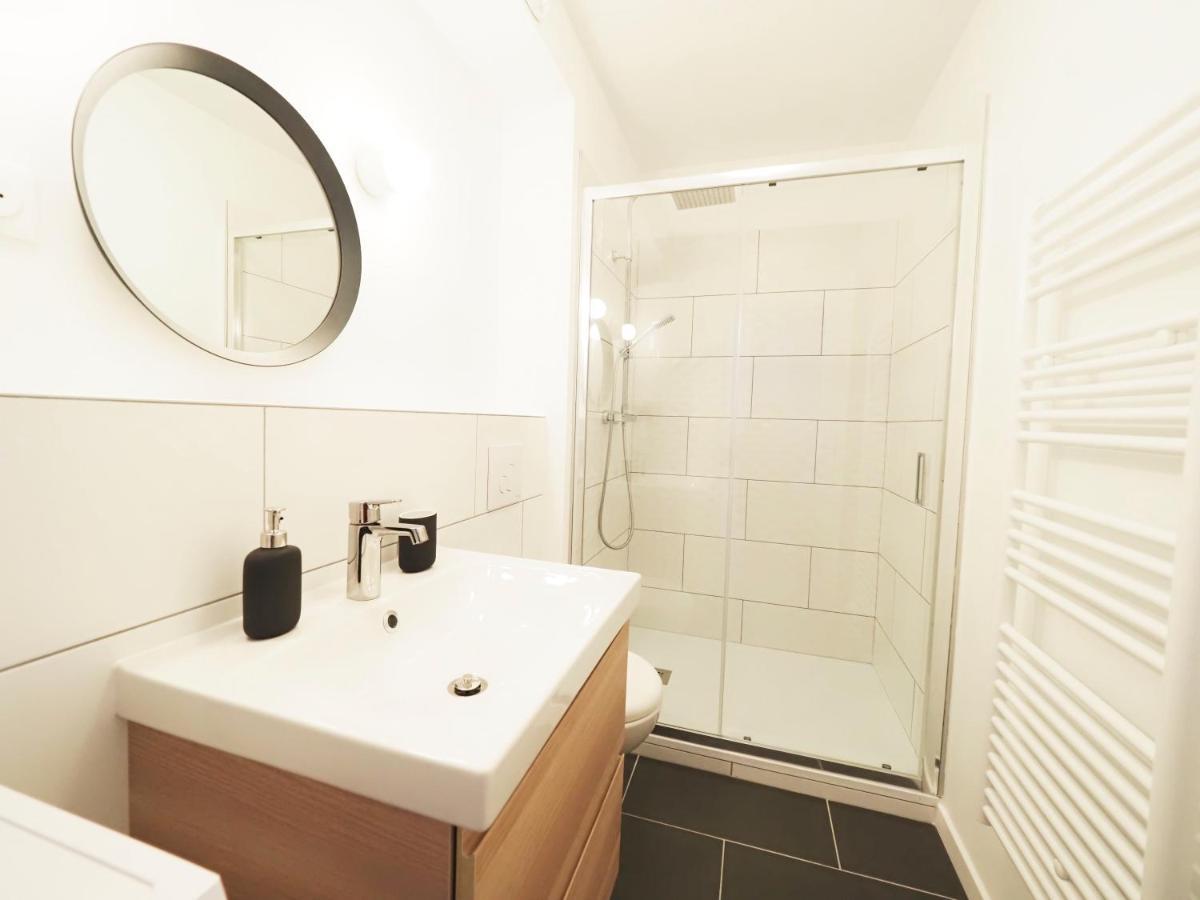 Ferienwohnung Stylish Duo : T2 Lumineux Au Coeur De Pau Exterior foto